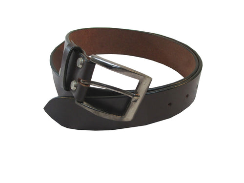 Front view of brown plain leather belt, perfect for both men and women, ideal as a unisex casual belt, work belt, or formal belt with sleek and minimalist design.